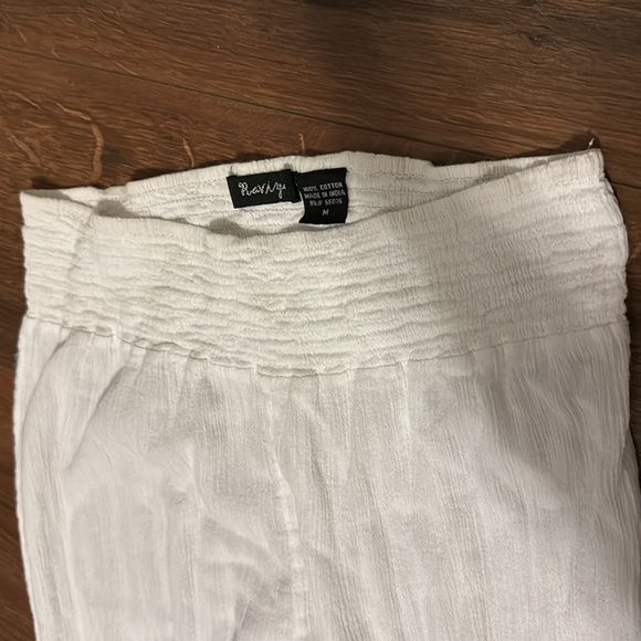 White lace beach pants - Picture 4 of 9